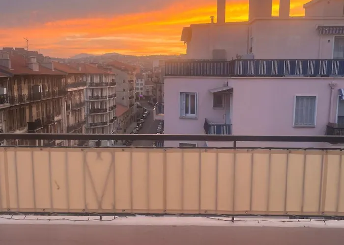 Stunning Penthouse With Large Terrasses & 360 View