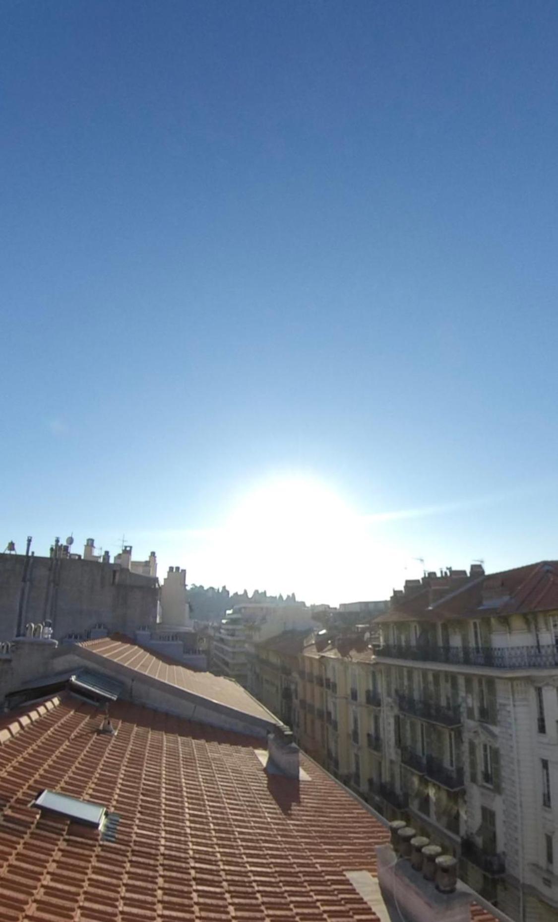 Stunning Penthouse With Large Terrasses & 360 View *